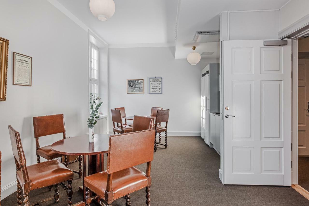 Livgrenadjaermaessen Hotell-Fest-Konferens Linkoping Ngoại thất bức ảnh